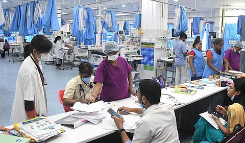 தமிழகத்தில் மருத்துவமனைகள் இருக்கு... போதிய மருத்துவர்கள் இல்லை!