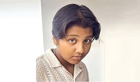 எலினா லாரெட்.