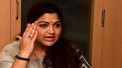 படப்பிடிப்பில் தவறாக நடந்த ஹீரோ: குஷ்பு புகார்