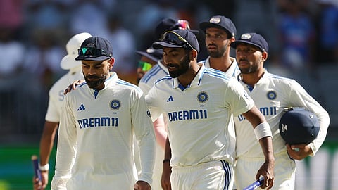 ஆஸ்திரேலிய அணியை 295 ரன் வித்தியாசத்தில் வீழ்த்தி இந்திய அணி அபார வெற்றி