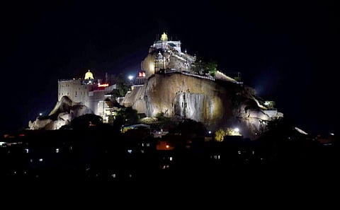 இடம்: திருச்சி
