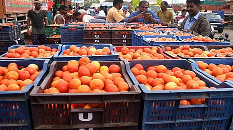 கோயம்பேடு சந்தையில் தக்காளி விலை ரூ.45 ஆக உயர்வு