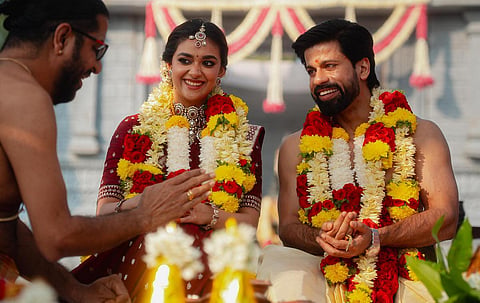 காதலரை கரம் பிடித்தார் நடிகை கீர்த்தி சுரேஷ்: கோவாவில் நடந்த திருமணம்!