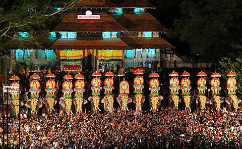 திருச்சூர் பூரம் திருவிழாவில் யானை அணிவகுப்பு கட்டுப்பாடுகளை எதிர்த்து உச்ச நீதிமன்றத்தில் வழக்கு