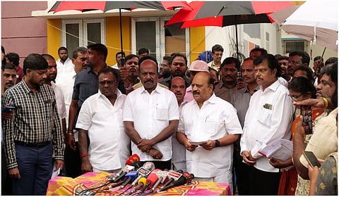 மருத்துவ திட்டத்தின் 2 கோடியாவது பயனாளிக்கு மருந்து பெட்டகம் - நாளை முதல்வர் வழங்குவதாக அமைச்சர் மா.சு. பேட்டி