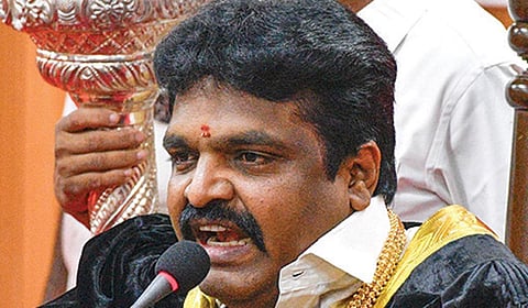 மாநகராட்சி இடத்தை மனைவி பெயரில் வாங்கினாரா? - தஞ்சை திமுக மேயருக்கு எதிராக தடதடக்கும் சர்ச்சை!