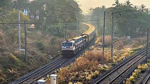 தெற்கு ரயில்வேயில் புதிய கால அட்டவணை நாளைமுதல் அமல்