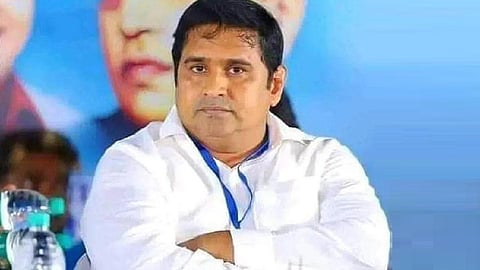 ஆம்ஸ்ட்ராங்