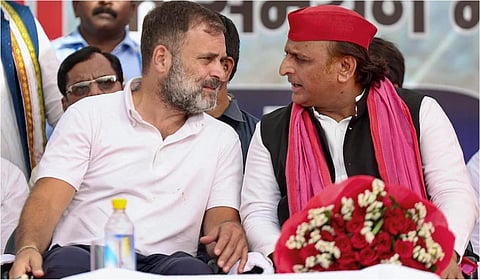 டெல்லி தேர்தலில் ஆம் ஆத்மிக்கு அகிலேஷ் ஆதரவு - காங்கிரஸுக்கு சமாஜ்வாதி அளித்த அதிர்ச்சி