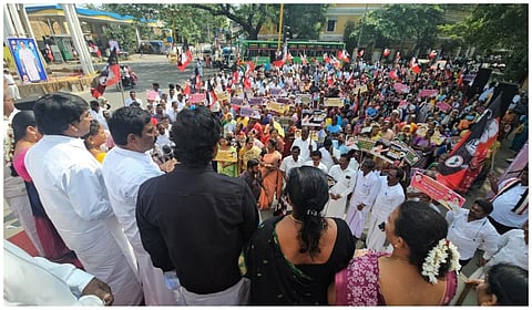 புதுச்சேரி அரசை காப்பாற்ற பாஜகவுடன் திமுக உறவு: அதிமுக குற்றச்சாட்டு