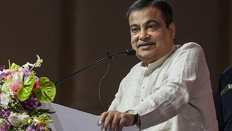சாலை விபத்தில் காயம் அடைந்தவருக்கு ரூ.1.5 லட்சம் வரை 7 நாட்கள் இலவச மருத்துவ சிகிச்சை: நிதின் கட்கரி அறிவிப்பு