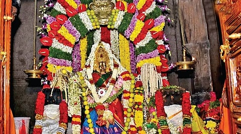 நூபுரகங்கை: ராக்காயி அம்மனே காவல் தெய்வம்!