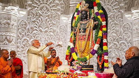 கடந்த ஆண்டு நடந்த பிராண பிரதிஷ்டை விழாவில் பங்கேற்ற பிரதமர் மோடி | கோப்புப் படம்