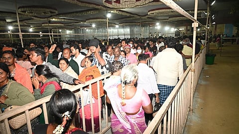 திருப்பதி சொர்க்க வாசல் தரிசன டோக்கன் விநியோகம் நிறைவு