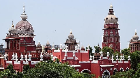 அண்ணாநகர் சிறுமியின் வாக்குமூல வீடியோ பொதுவெளியில் வெளியானது எப்படி? - சிறப்பு புலனாய்வு குழு விசாரிக்க நீதிபதிகள் உத்தரவு