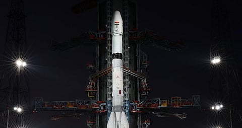 என்விஎஸ்-02 செயற்கைக்கோளுடன் இஸ்ரோவின் ஜிஎஸ்எல்வி எஃப்-15 இன்று விண்ணில் ஏவப்படுகிறது