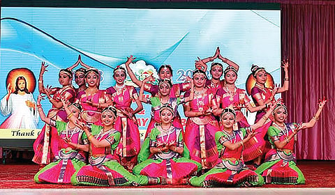 திறன் வளர்க்கும் ஆண்டு விழாவை திறம்பட நடத்துவோம்