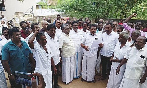 விண்வெளி பூங்காவுக்கு விவசாய நிலங்களை கையகப்படுத்த எதிர்ப்பு: உடன்குடியில் போராடிய 200 பேர் கைது