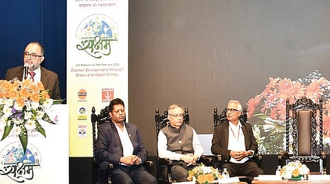 ‘சக்ஷம் 2025’ என்ற நிகழ்ச்சியை, சென்னை துறைமுக பொறுப்பு கழகத்தின் தலைவர் சுனில் பாலிவால் தொடங்கி வைத்து பேசினார். உடன், இந்தியன் ஆயில் நிறுவனத்தின் மாநில தலைவர் எம்.அண்ணாதுரை, செயல் இயக்குநர் (சில்லரை வர்த்தகம்), எம்.சுதாகர், ஓஎன்ஜிசி நிறுவன பொது மேலாளர் (மண்ணியல்) டி.ஆறுமுகம், ஹெச்பிசிஎல் நிறுவன மண்டல பொது மேலாளர் (சில்லரை விற்பனை) ஹர்ப்ரீத் எஸ்.துதேஜா, பிபிசிஎல் நிறுவன பொது மேலாளர் (சில்லரை விற்பனை) டி.கண்ணபிரான், சிபிசிஎல் நிறுவன தலைமை பொது மேலாளர் அனில் சஹானி மற்றும் கெயில் நிறுவன துணை பொது மேலாளர் வர்ஷா ராம்தேக்கே உள்ளிட்டோர்.