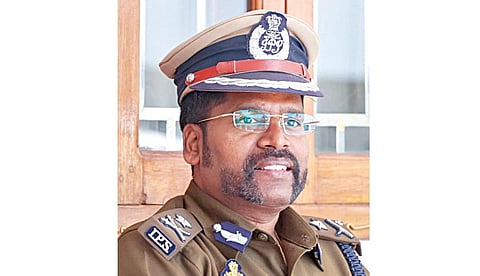 உ.பி. நிர்வாகத்தின் முக்கிய உயர் பதவிகளில் தமிழர்கள்: தமிழரான வாராணசி ஐஜி கே.எழிலரசன் சிறப்பு நேர்காணல்