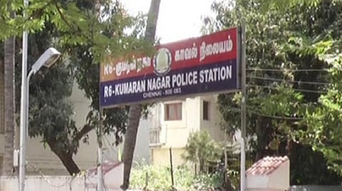 சென்னை | பெண்ணிடம் செல்போன் பறித்த இளைஞர் காதலியுடன் கைது