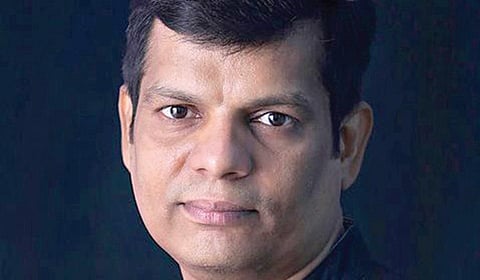 மனிதர்கள், காட்டுயிர்களை தனித்தனியாகப் பாதுகாக்க முடியாது! - ஒளிப்படக் கலைஞர் செந்தில்குமரன்
