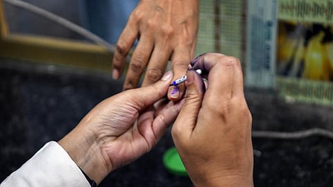 சத்தீஸ்கரில் மாவோயிஸ்டுகளை ஒடுக்கியதால் முதல் முறையாக வாக்களித்த கிராம மக்கள்