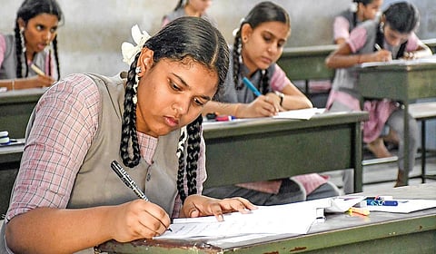 தெளிவாகத் தயாராவோம் 10-ஆம் வகுப்பு பொது தேர்வுக்கு!