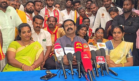 வாணியம்பாடியில் நாதக தலைமை ஒருங்கிணைப்பாளர் சீமான் செய்தியாளர்களைச் சந்தித்தார்