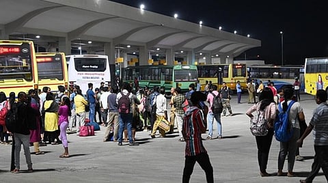 தென் தமிழகத்தில் இருந்து வரும் பேருந்துகள் இனி கிளாம்பாக்கம் வரை மட்டுமே இயக்கப்படும்