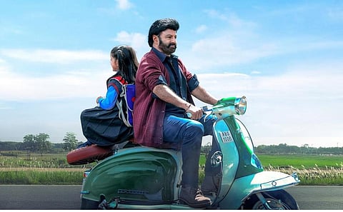 Daaku Maharaaj விமர்சனம்: பாலையா காக்டெயிலில் கேஜிஎஃப் முதல் பாட்ஷா வரை!