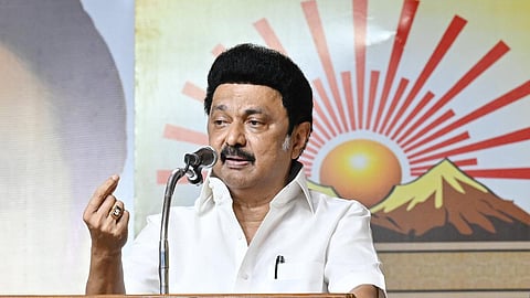 ரூபாய் நோட்டில் உள்ள மொழிகள் அனைத்தையும் ஆட்சிமொழியாக அறிவிக்க தயக்கம் ஏன்? - மு.க.ஸ்டாலின் கேள்வி