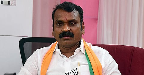 தமிழகம் முழுவதும் பெண்களுக்கு பாதுகாப்பற்ற சூழ்நிலை நிலவுகிறது: மத்திய இணை அமைச்சர் எல்.முருகன் விமர்சனம்