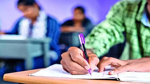 மத்திய அரசு தேர்வில் ஆள்மாறாட்டம்: கோவையில் வட மாநில இளைஞர்கள் சிக்கியது எப்படி?