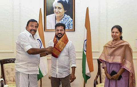 “பாஜக சதிக்கு எதிரான ஸ்டாலின் முன்னெடுப்பு!” - மறுசீரமைப்பு குறித்த கூட்டத்தில் பங்கேற்பதாக ரேவந்த் ரெட்டி உறுதி