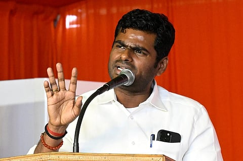 “குஜராத்தை விட மூன்று மடங்கு அதிக கடனில் தமிழகம்!” - அண்ணாமலை ஒப்பீட்டு விமர்சனம்