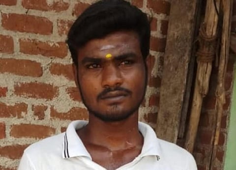 பழிக்குப்பழியாக வீட்டிற்குள் புகுந்து கூலி தொழிலாளி வெட்டி கொலை @ சிவகாசி
