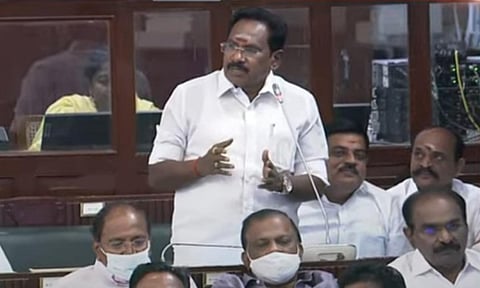 தேர்தலில் நீங்கள் தனித்து நில்லுங்கள் பார்ப்போம்: பேரவையில் திமுகவினரை பார்த்து செல்லூர் ராஜூ சவால்