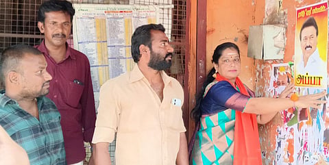 சிவகங்கையில் டாஸ்மாக் கடையில் முதல்வர் ஸ்டாலின் புகைப்படத்தை ஒட்டிய பாஜக பெண் நிர்வாகி!