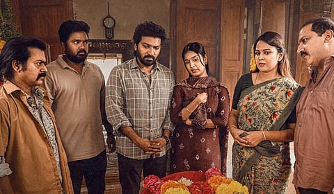 இந்தியில் ரீமேக் ஆகிறது ‘பெருசு’