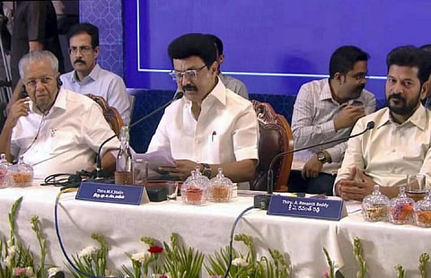 சென்னையில் தமிழக முதல்வர் மு.க.ஸ்டாலின் தலைமையில் கூட்டு நடவடிக்கைக் குழுக் கூட்டம் நடைபெற்றது.
