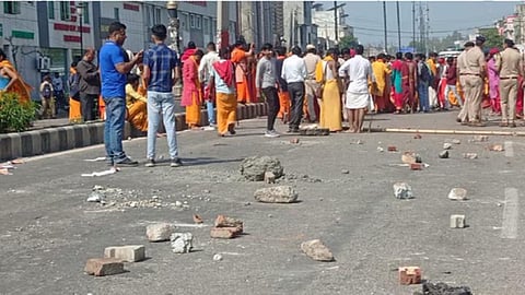 ஹரியானா துப்பாக்கிச்சூட்டில் அர்ச்சகர் உட்ப்ட 25 பேர் காயம்