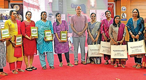 பரிசு மழையில் நனைந்த சென்னை வாசகியர்!