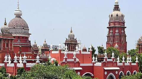 ஜாமீன் கிடைத்த பிறகு கைதிகளை சிறையில் வைப்பது மனித உரிமை மீறல்: சென்னை உயர் நீதிமன்ற நீதிபதிகள் கருத்து