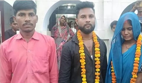 காதலருடன் மனைவியை சேர்த்து வைத்த கணவர் - பின்புலத்தில் தந்தைப் பாசம்!