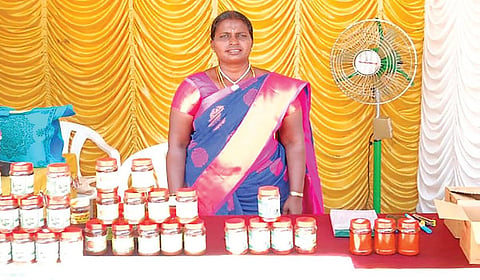 ஊறுகாயால் உயரும் வாழ்க்கை | வாழ்ந்து காட்டுவோம்!