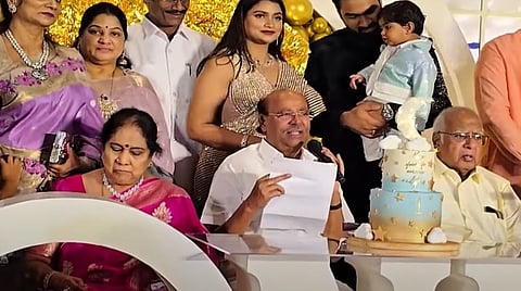 பிறந்தநாள் விழாவில் நடந்த சுவாரஸ்யம்: கொள்ளுப்பேரனுக்காக தாலாட்டு பாடிய ராமதாஸ்
