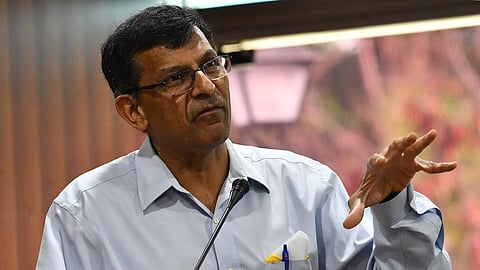அமெரிக்கா - சீனா வர்த்தகப் போரில் இந்தியாவுக்கு சாதகமான சூழல் - பட்டியலிட்டு விளக்கும் ரகுராம் ராஜன்!