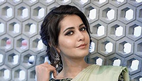 ஒரிஜினல் கதைகளில் பாலிவுட் கவனம் செலுத்த வேண்டும்: ராஷி கன்னா