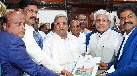 கர்நாடக அமைச்சரவை சாதி கணக்கெடுப்பு: அறிக்கைக்கு ஒப்புதல்